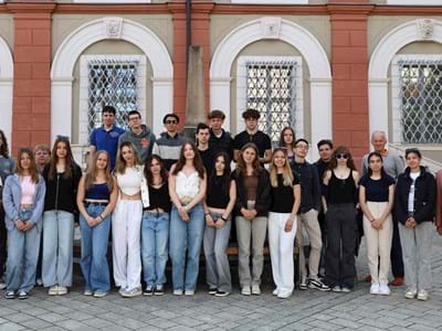 Besuch aus Gödöllö - Schülerinnen und Schüler aus Ungarn zu Gast in NEW